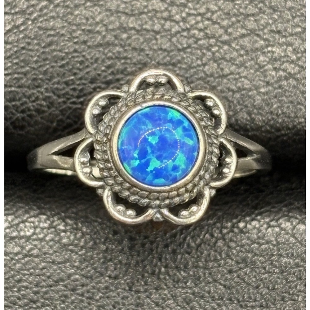 New Condition Sterling Silver Lab Blue Opal Ring Size 7 D24